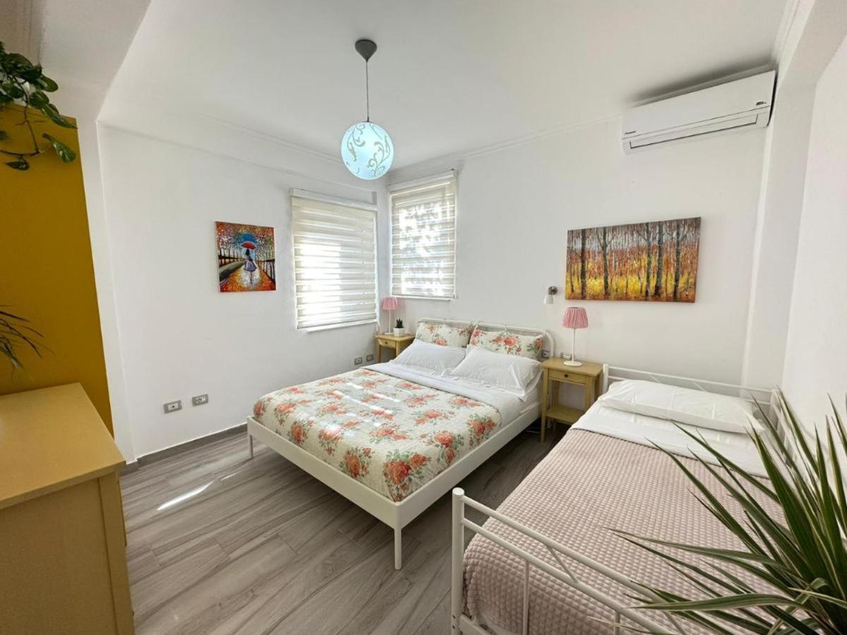 Sofia'S Holiday Apartment Vlore Exterior photo
