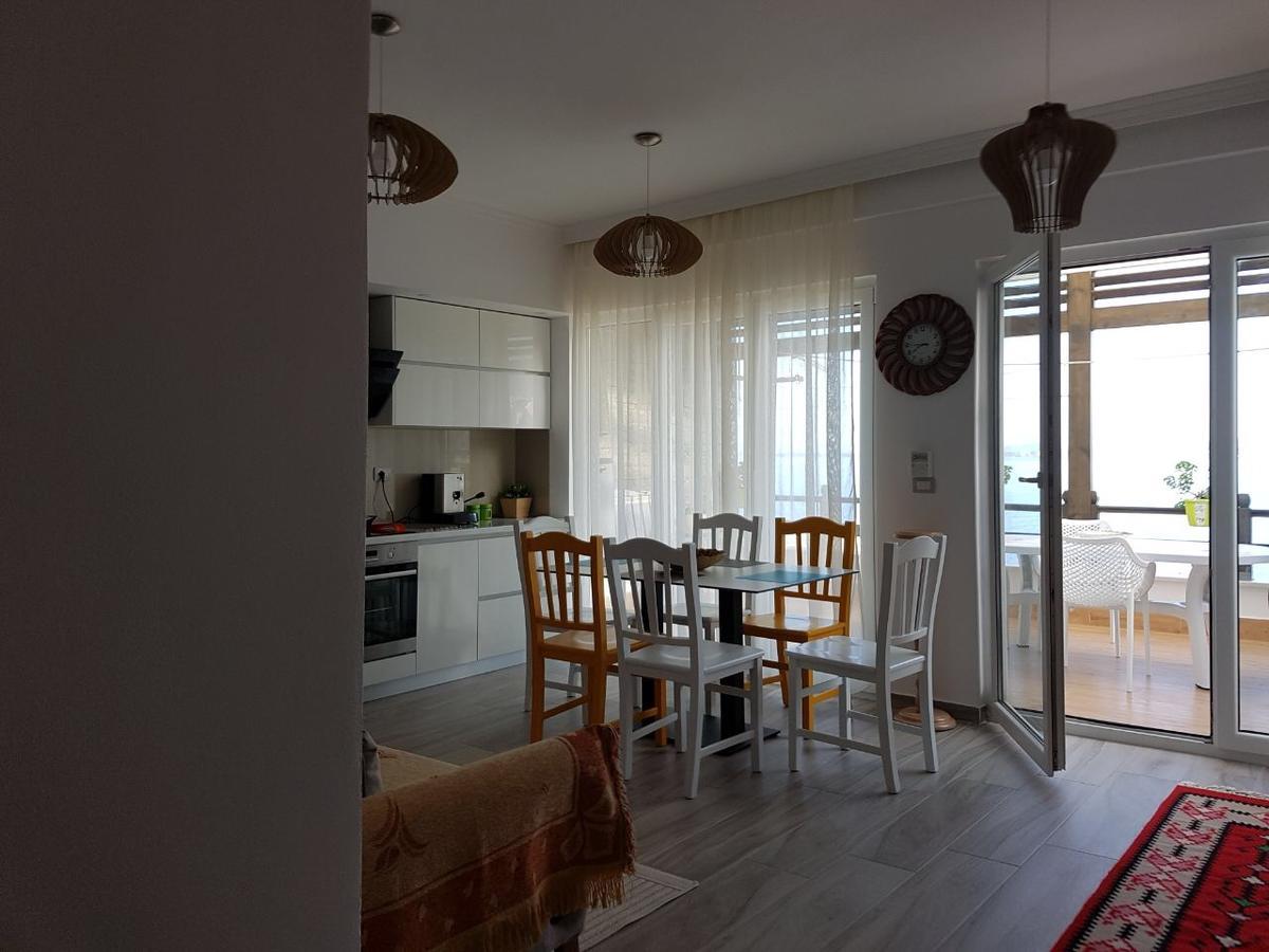Sofia'S Holiday Apartment Vlore Exterior photo